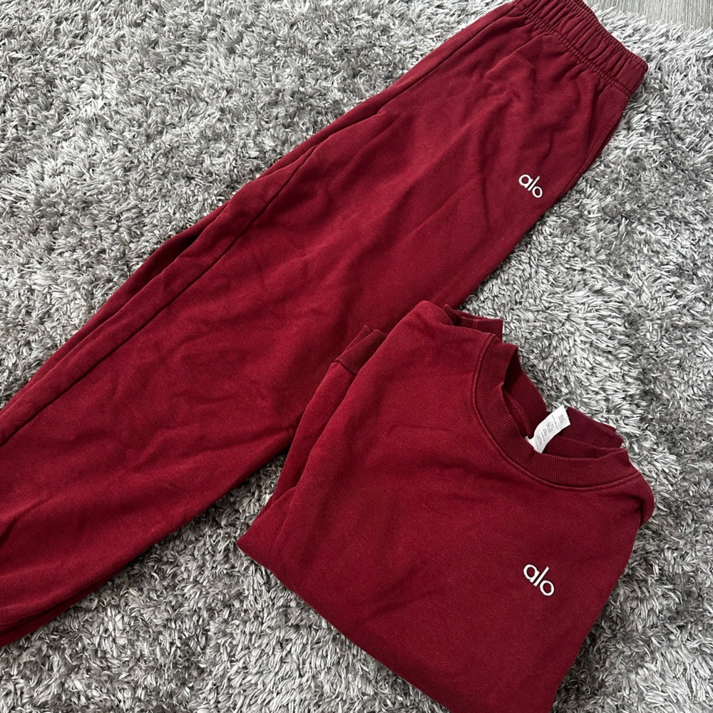 ALO Yoga Maroon Sweatpants